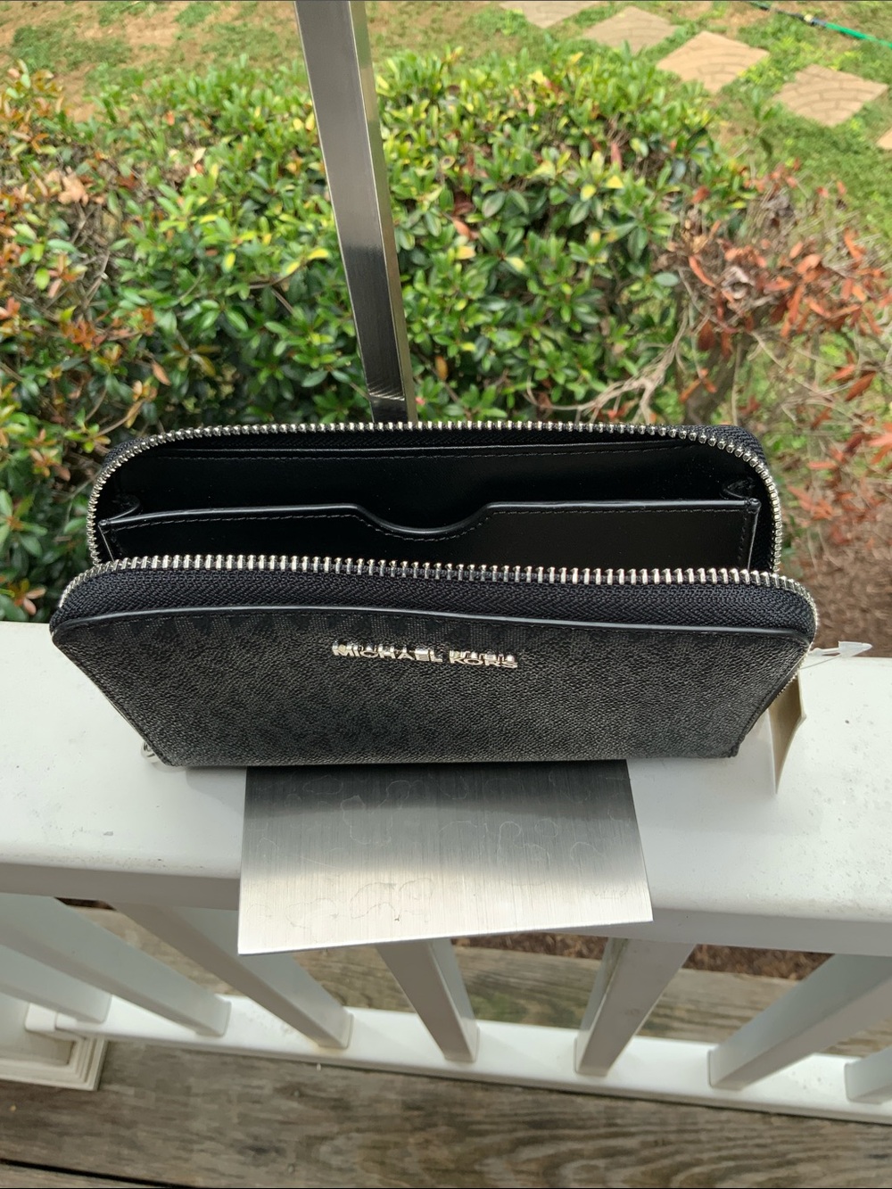 Michael Kors Black LARGE Flat phone case organizer. 17 pro fits NWT - Picture 13 of 15